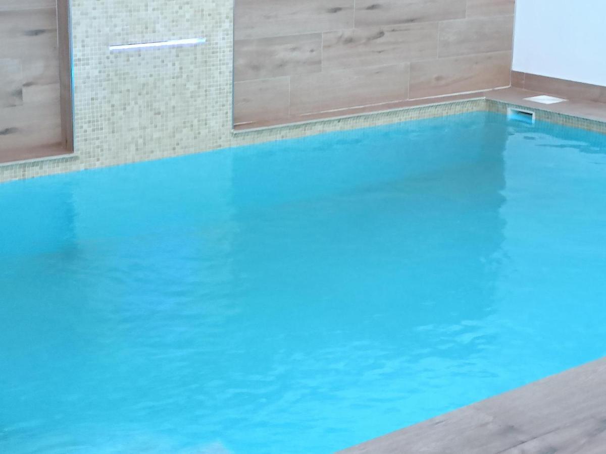 Sumatra Chalet Чиклана де ла Фронтера Екстериор снимка